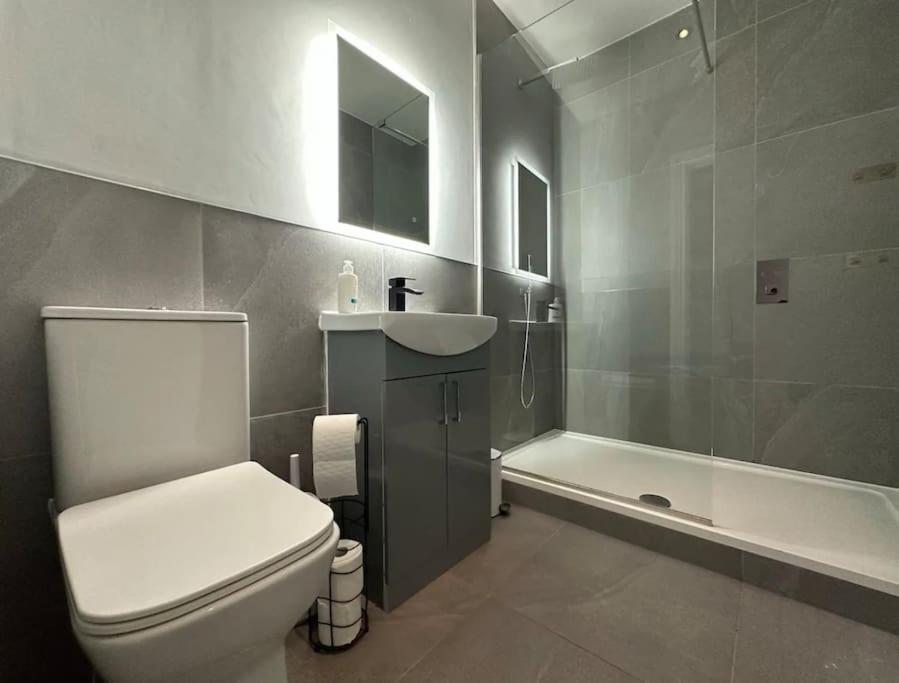 Superior Stay, Sophia Gardens, City Centre And Stadium Sleeps 4 Cardiff Dış mekan fotoğraf