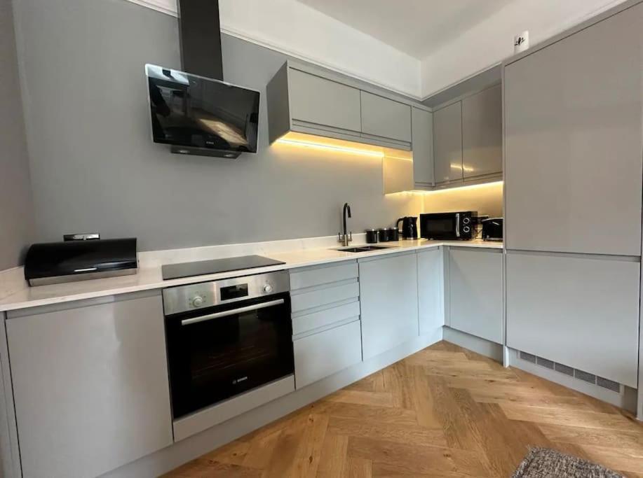 Superior Stay, Sophia Gardens, City Centre And Stadium Sleeps 4 Cardiff Dış mekan fotoğraf